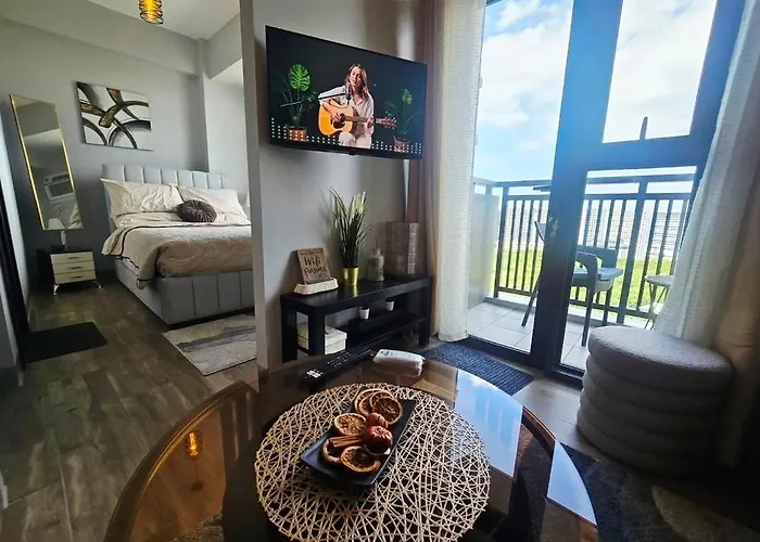 Gentry Manor Okada Westside Paranaque By Royale Prestige Le Maison